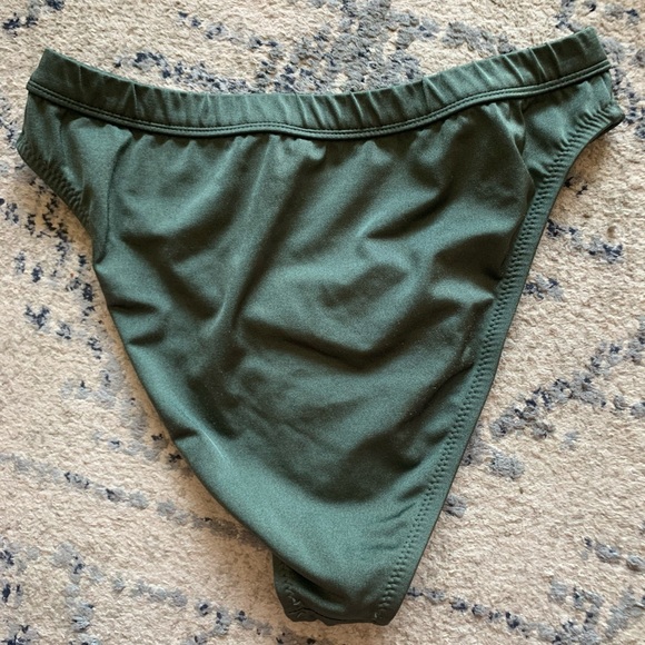 High Waisted Bikini Set - Picture 3 of 8